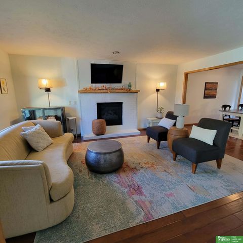 7424 Girard Street, Omaha, NE 68122