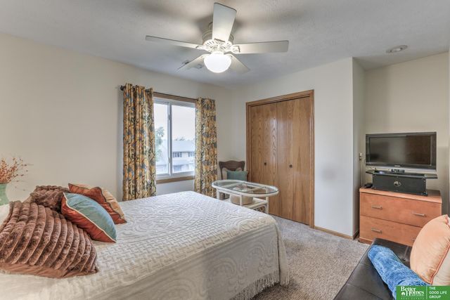 7424 Girard Street, Omaha, NE 68122