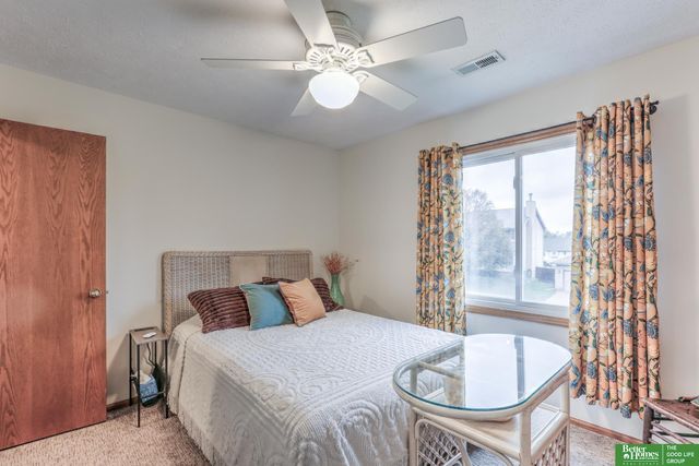 7424 Girard Street, Omaha, NE 68122