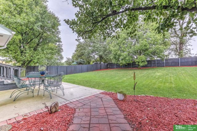7424 Girard Street, Omaha, NE 68122