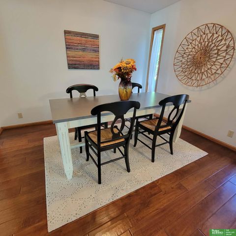 7424 Girard Street, Omaha, NE 68122
