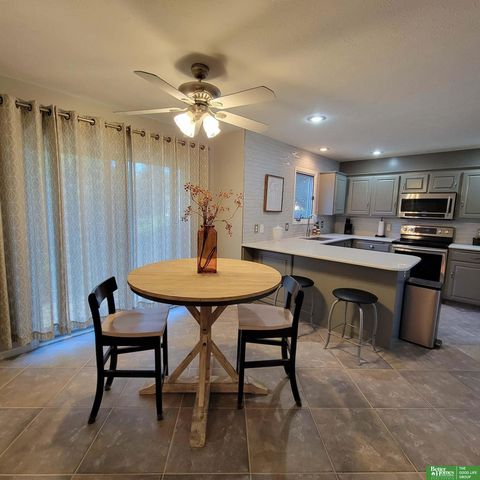 7424 Girard Street, Omaha, NE 68122