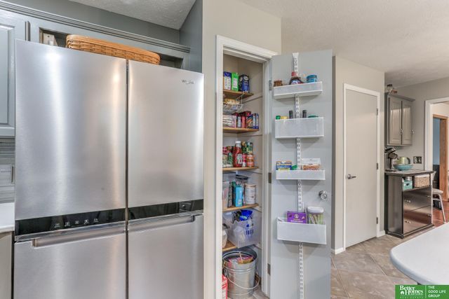 7424 Girard Street, Omaha, NE 68122