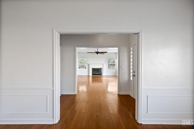 215 Jefferson Street, Bakersfield, CA 93305