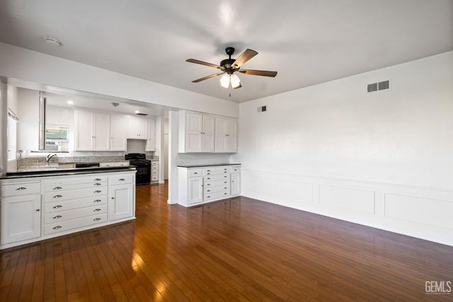 215 Jefferson Street, Bakersfield, CA 93305