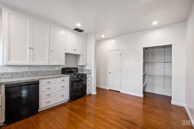 215 Jefferson Street, Bakersfield, CA 93305