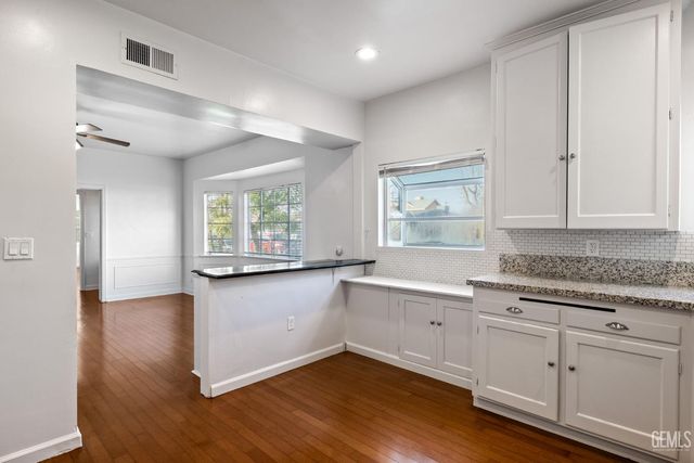 215 Jefferson Street, Bakersfield, CA 93305