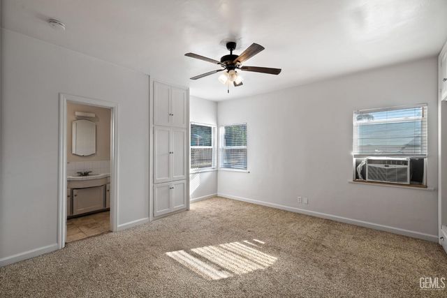 215 Jefferson Street, Bakersfield, CA 93305