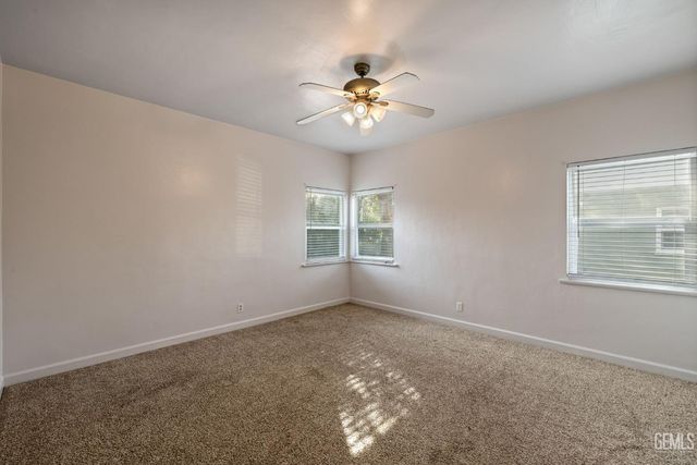 215 Jefferson Street, Bakersfield, CA 93305