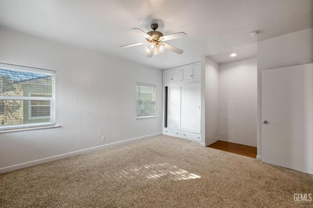 215 Jefferson Street, Bakersfield, CA 93305