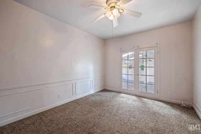 215 Jefferson Street, Bakersfield, CA 93305