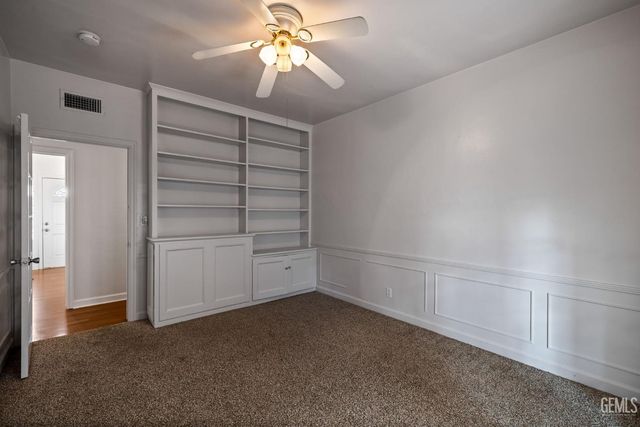 215 Jefferson Street, Bakersfield, CA 93305