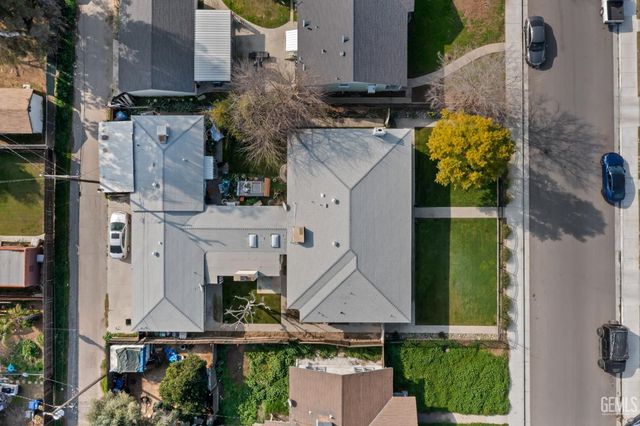 215 Jefferson Street, Bakersfield, CA 93305