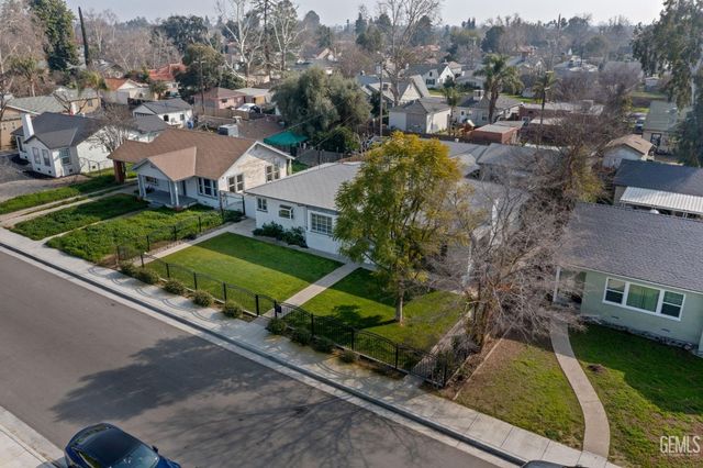 215 Jefferson Street, Bakersfield, CA 93305