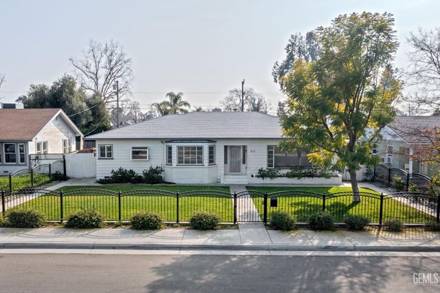 215 Jefferson Street, Bakersfield, CA 93305