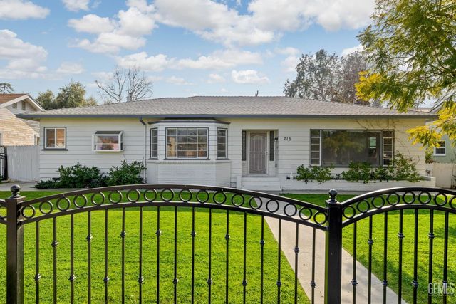 215 Jefferson Street, Bakersfield, CA 93305