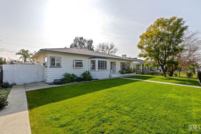 215 Jefferson Street, Bakersfield, CA 93305