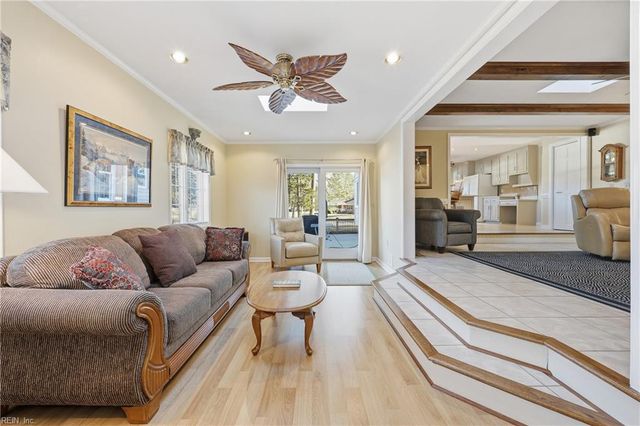 378 Pagan RD, Smithfield, VA 23430