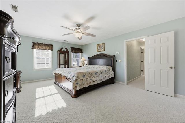 378 Pagan RD, Smithfield, VA 23430