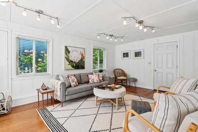 3824 Enos Ave, Oakland, CA 94619