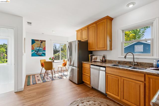 3824 Enos Ave, Oakland, CA 94619