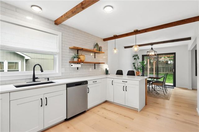 3008 W 28th Street, Lawrence, KS 66047