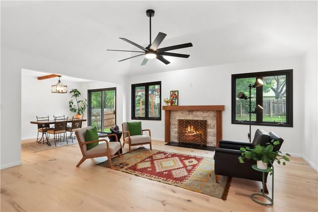 3008 W 28th Street, Lawrence, KS 66047