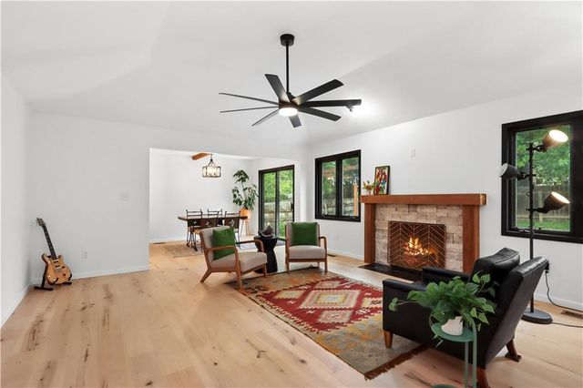 3008 W 28th Street, Lawrence, KS 66047