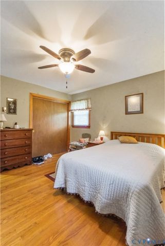 705 Northview Dr, Farmville, VA 23901