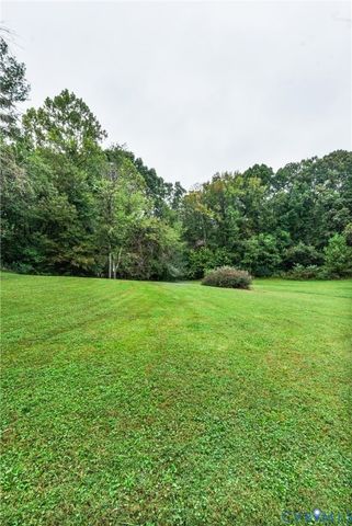 705 Northview Dr, Farmville, VA 23901