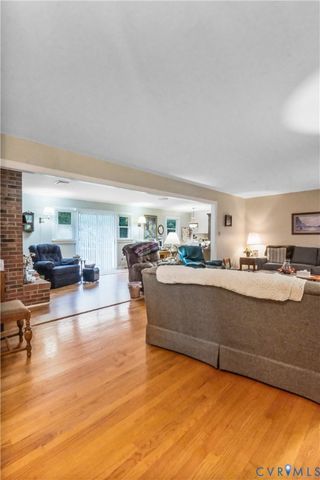 705 Northview Dr, Farmville, VA 23901