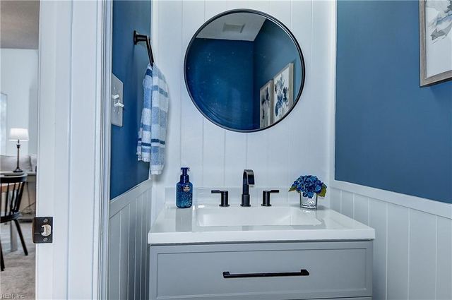 3826 Occoquan River Reach Apt E, Portsmouth, VA 23703