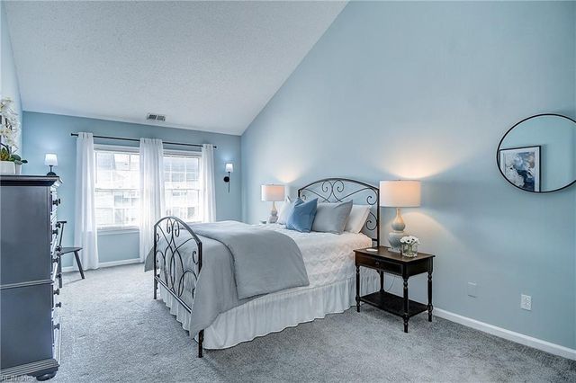 3826 Occoquan River Reach Apt E, Portsmouth, VA 23703