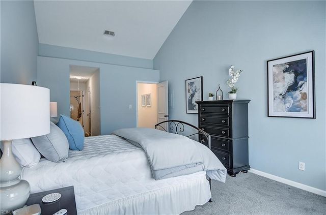 3826 Occoquan River Reach Apt E, Portsmouth, VA 23703