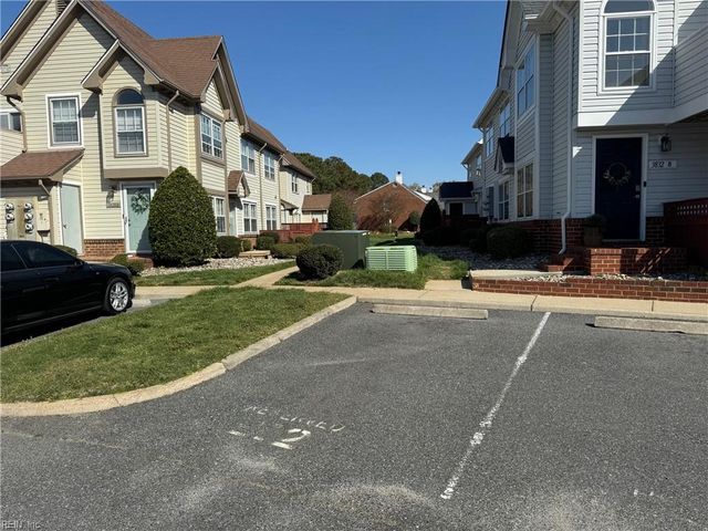 3826 Occoquan River Reach Apt E, Portsmouth, VA 23703