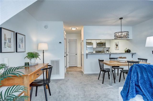 3826 Occoquan River Reach Apt E, Portsmouth, VA 23703