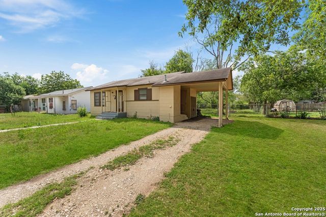 510 Mitchell Ave, Schertz, TX 78154