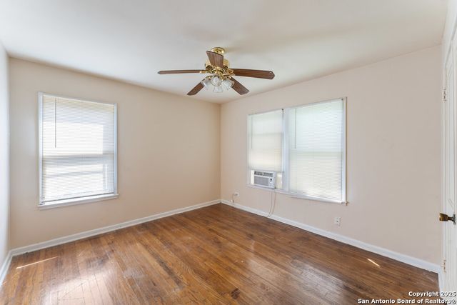510 Mitchell Ave, Schertz, TX 78154