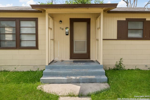510 Mitchell Ave, Schertz, TX 78154