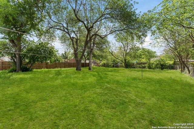 510 Mitchell Ave, Schertz, TX 78154