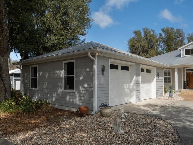 12495 SE SUNSET HARBOR ROAD, Weirsdale, FL 32195