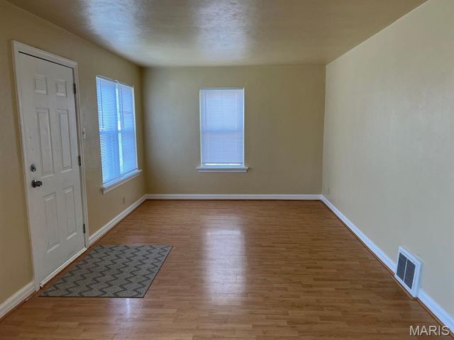 2820 Ashby Road, St Louis, MO 63114