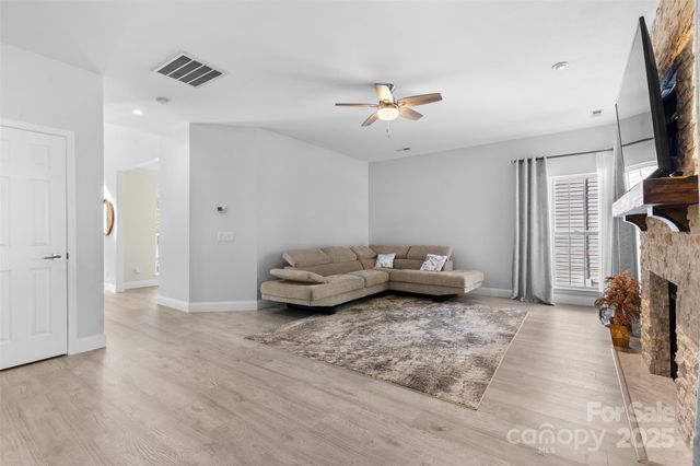 7424 Sugar Maple Lane, Charlotte, NC 28215