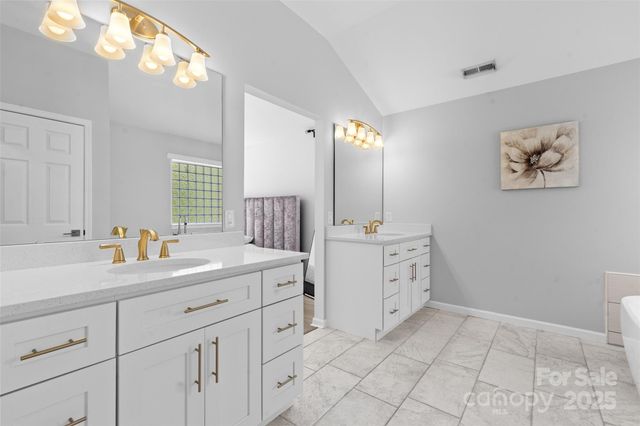 7424 Sugar Maple Lane, Charlotte, NC 28215