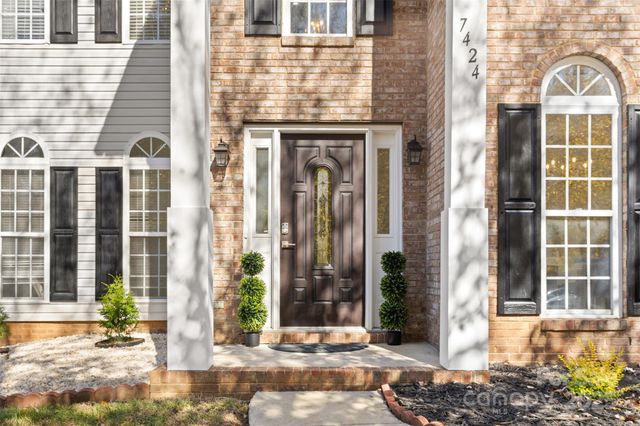 7424 Sugar Maple Lane, Charlotte, NC 28215