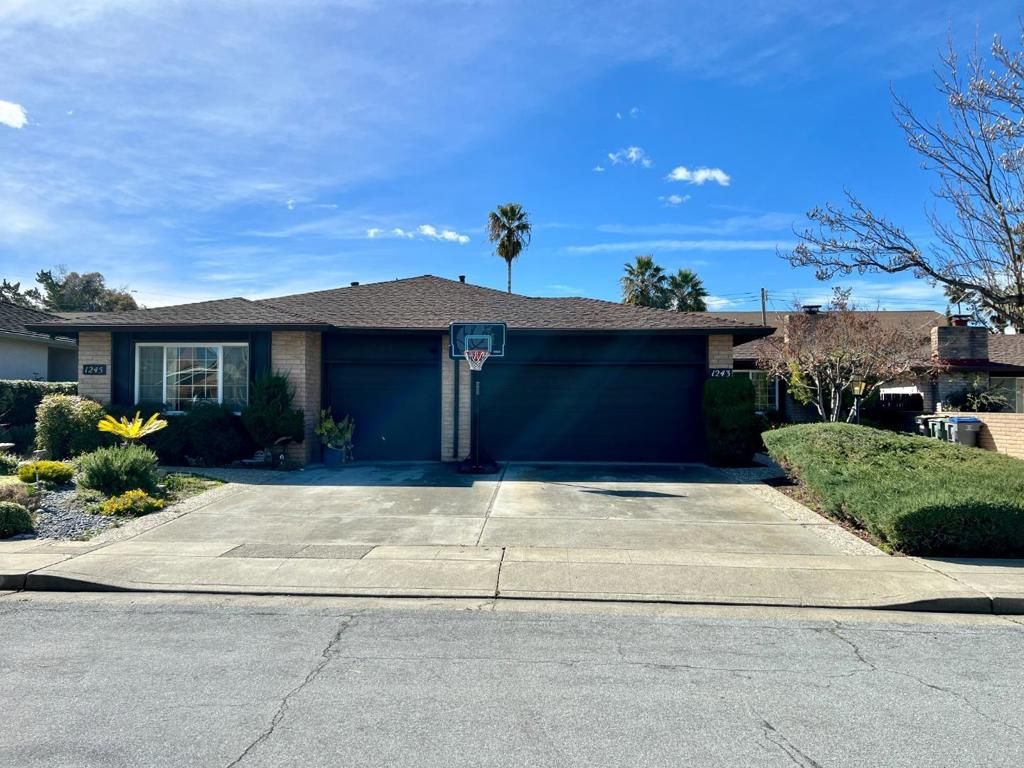 1243 Gainsborough Drive, Sunnyvale, CA 94087