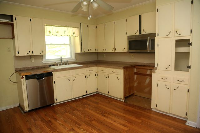 304 Hay Long Ave, Mount Pleasant, TN 38474