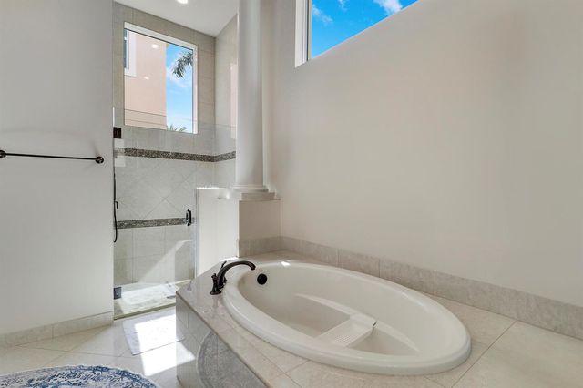 167 Rosalia Court S, Jupiter, FL 33478