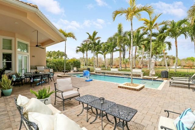 167 Rosalia Court S, Jupiter, FL 33478