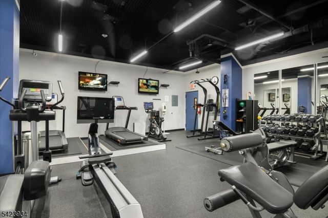 100 Manhattan Ave 1612, Union City, NJ 07087